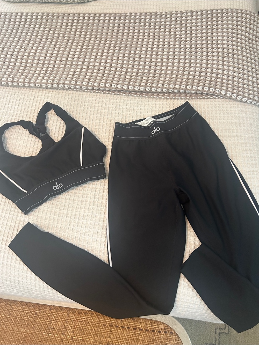 Alo set